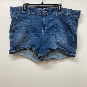 Torrid blue denim jean shorts stretch waistband 24 plus size